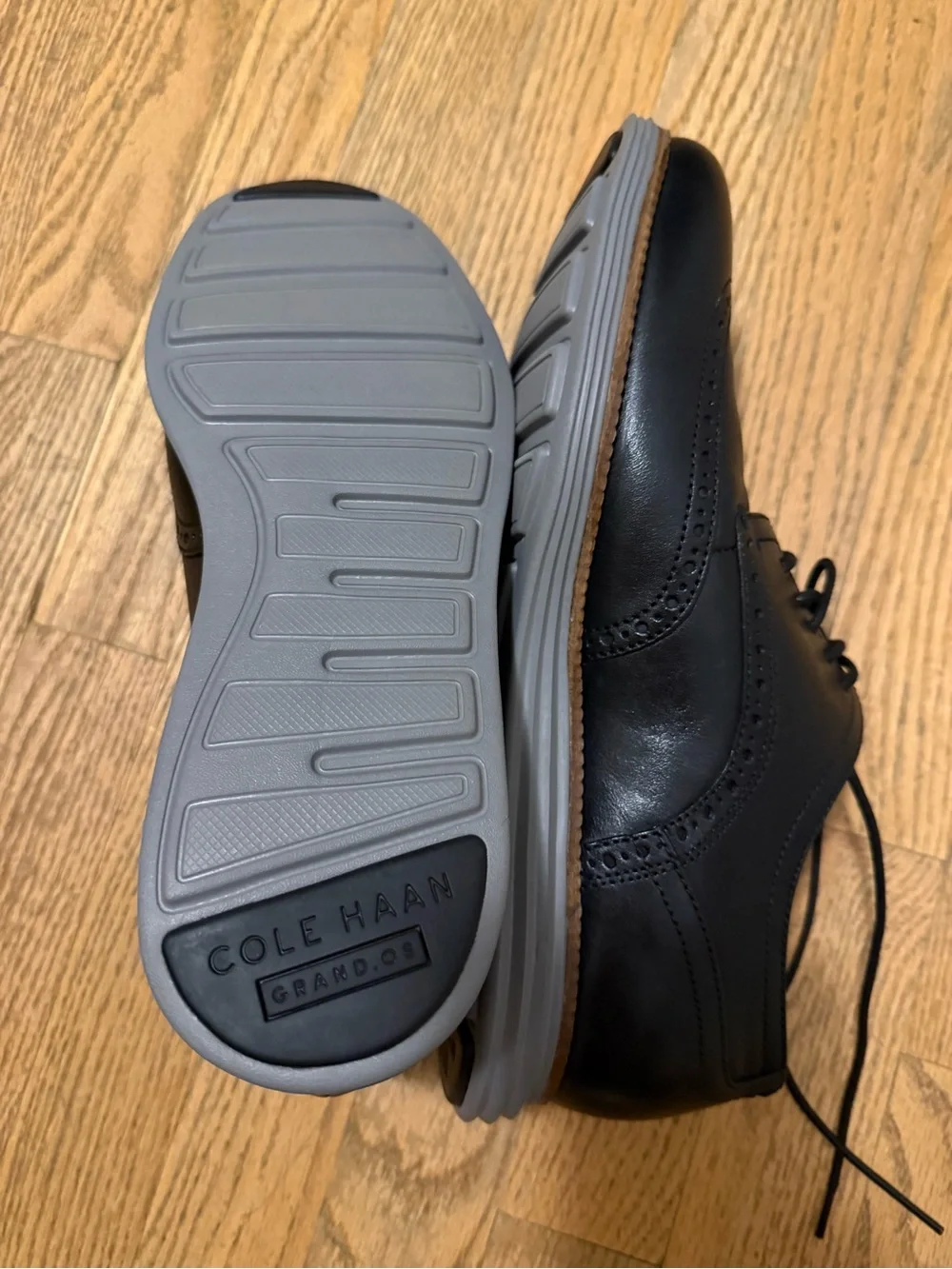 Classic Men's Black Wingtip Derby Shoes